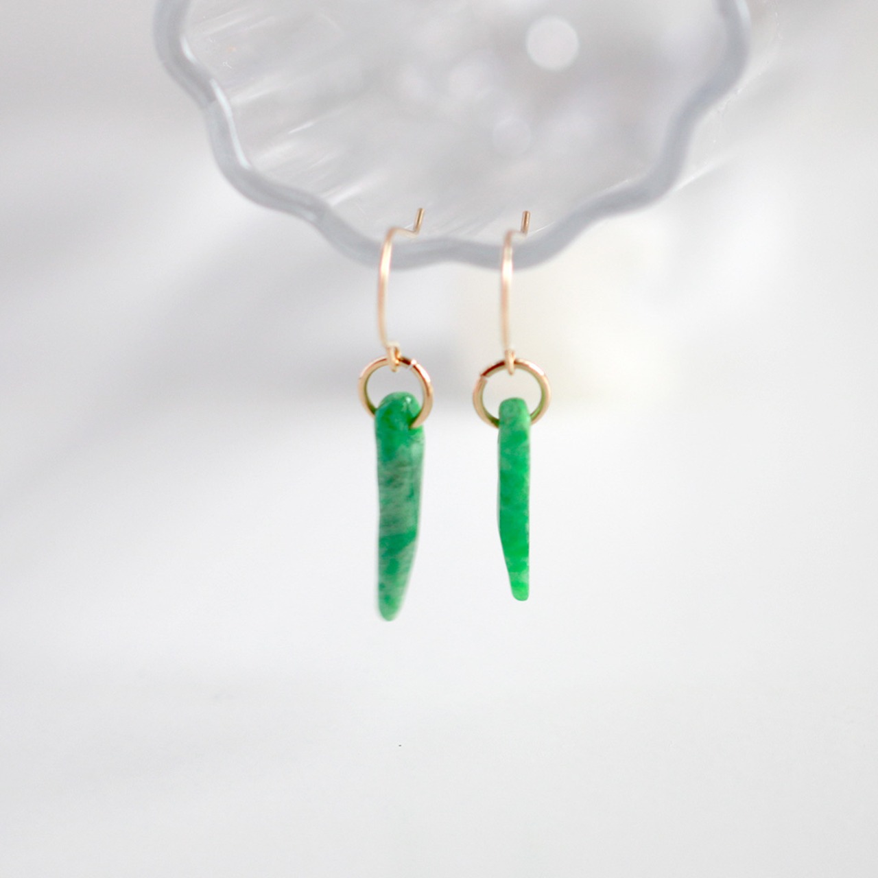 シンプルながらも個性が光る翡翠ピアス！K10YG A貨翡翠 jd_mm1109_B