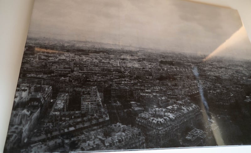 Paris / パリのモノクロ現代アート作品 絵画販売 | TOMOYA GALLERY STORE