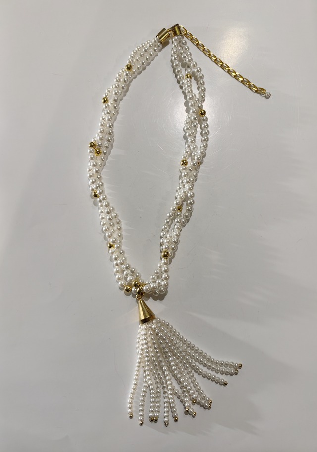 Vintage tassel Perl necklace
