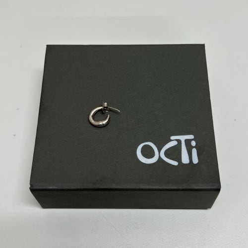 Octi オクティ 片耳ピアス size1.5×2 シルバー 【中目黒B3 