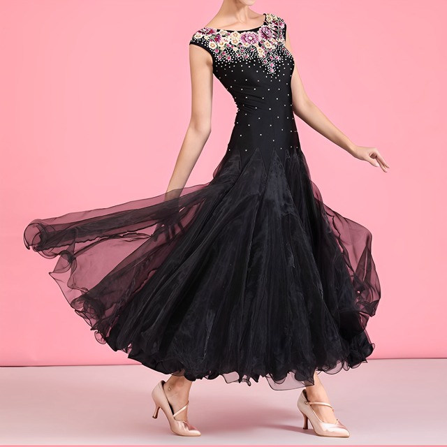 Aラインデザイン　ビジュー付きロングスカート　ダンスドレス　ds0253