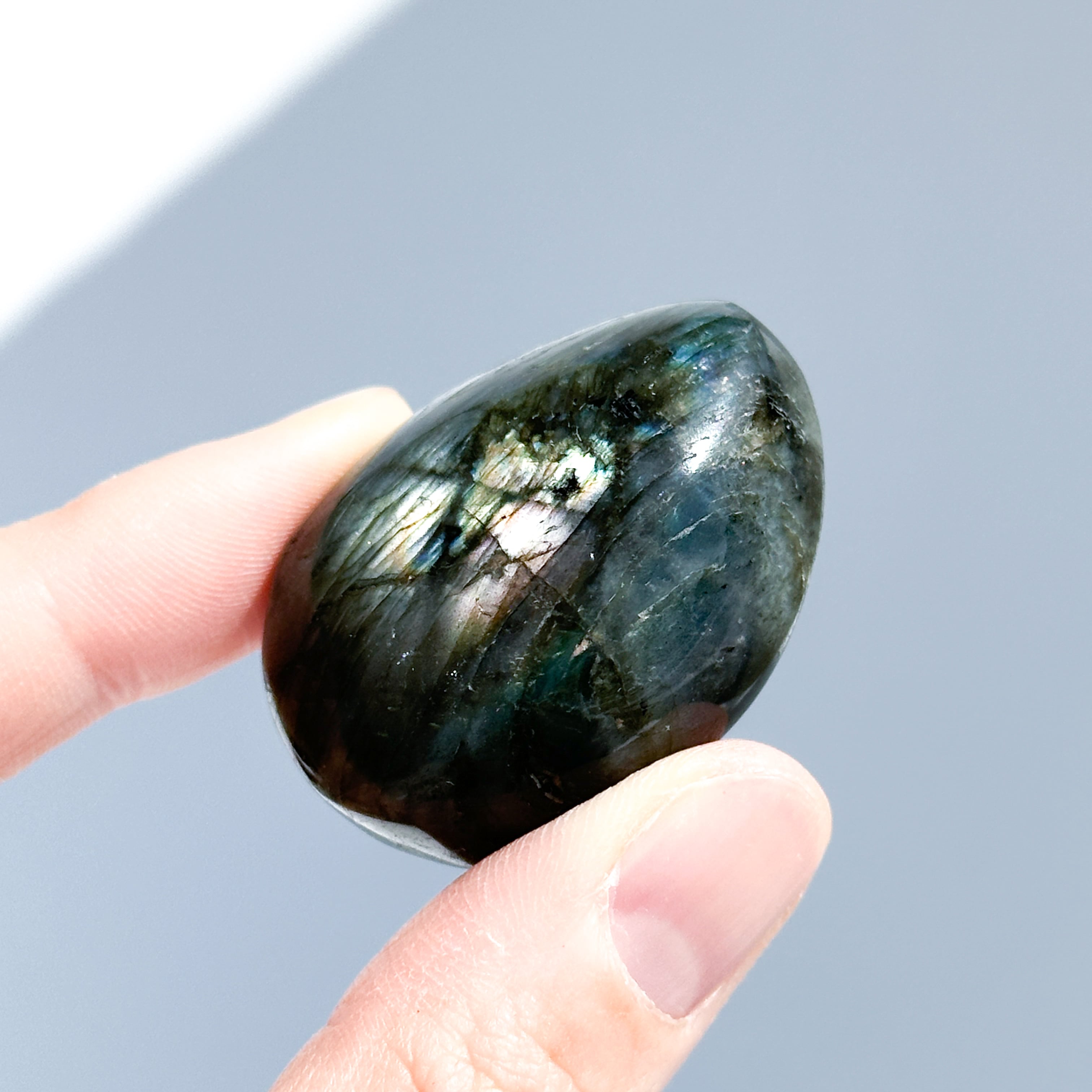 ハンドメイド　天然石　チャーム　【アメトリン、ラブラドライト、スモーキー水晶】 ラブラドライト パームストーン 13◇ Labradorite ◇天然石・鉱物