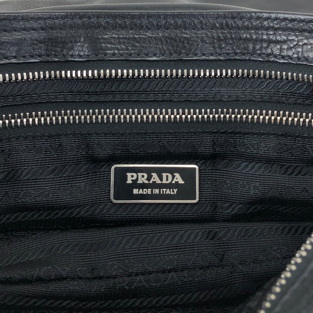 PRADA プラダ ショルダーバッグ ブラック バックル トライアングルロゴ レザー vintage ヴィンテージ オールド wsw3t2