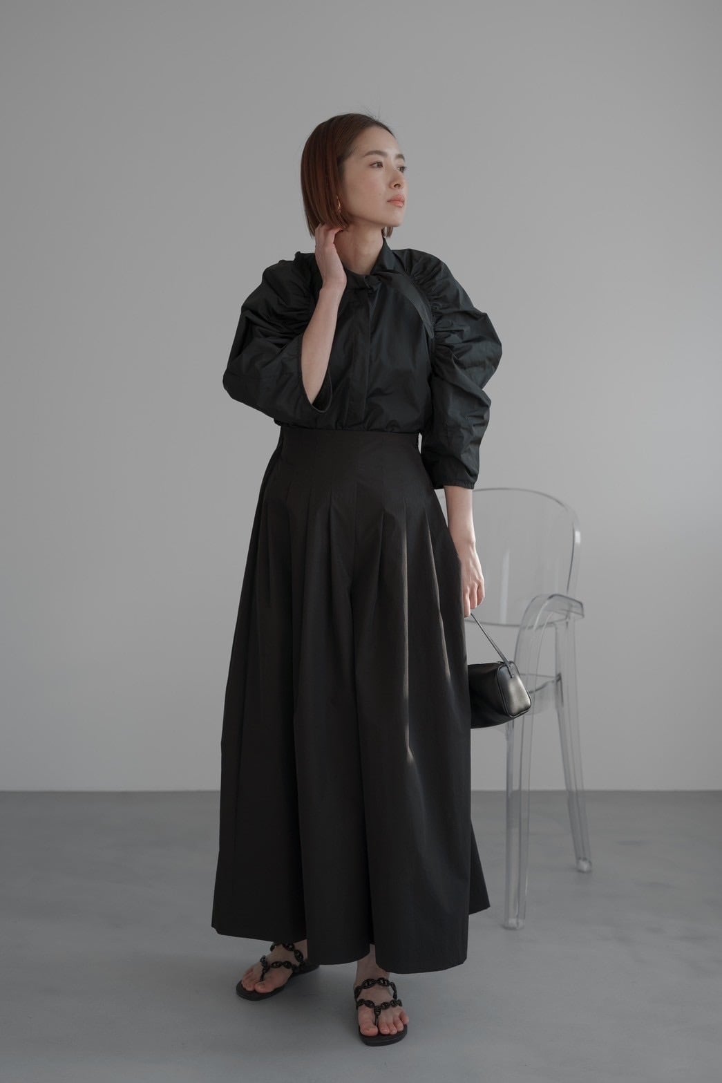 tie blouse(black) 8月下旬から9月上旬頃に発送予定 | roughlow