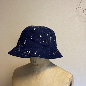 ageing star paint hat  <NVLX>