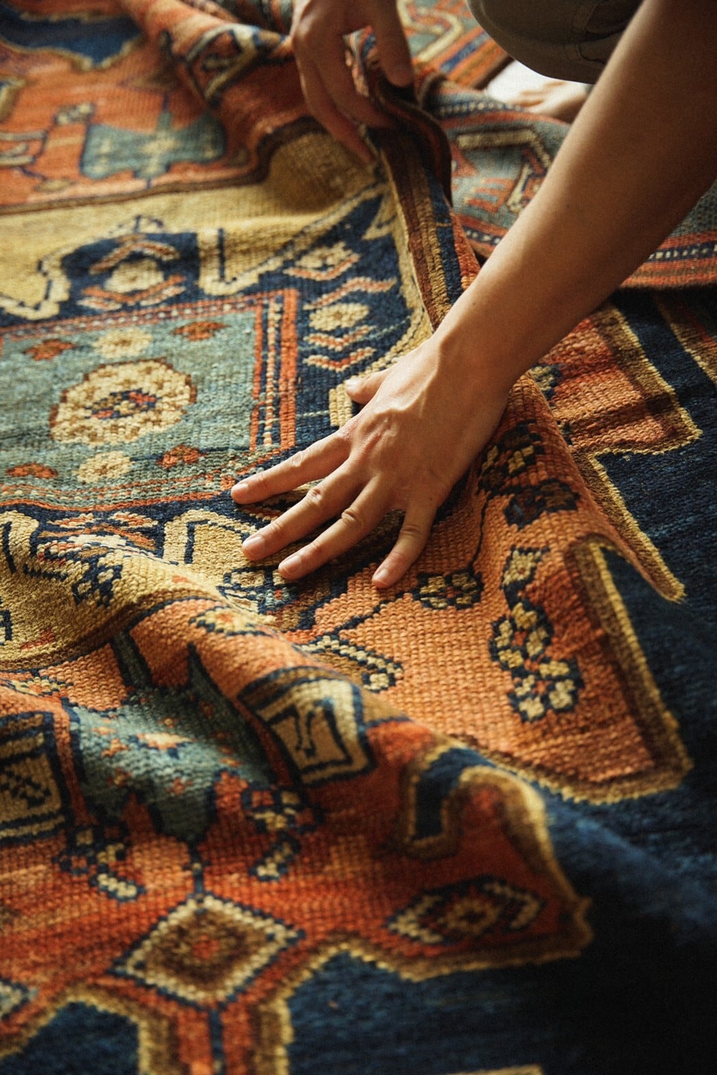 579 -Semi Antique Iranian rug | 手織りのヴィンテージラグ専門 579 -Semi Antique Iranian rug | 手織りのヴィンテージラグ専門