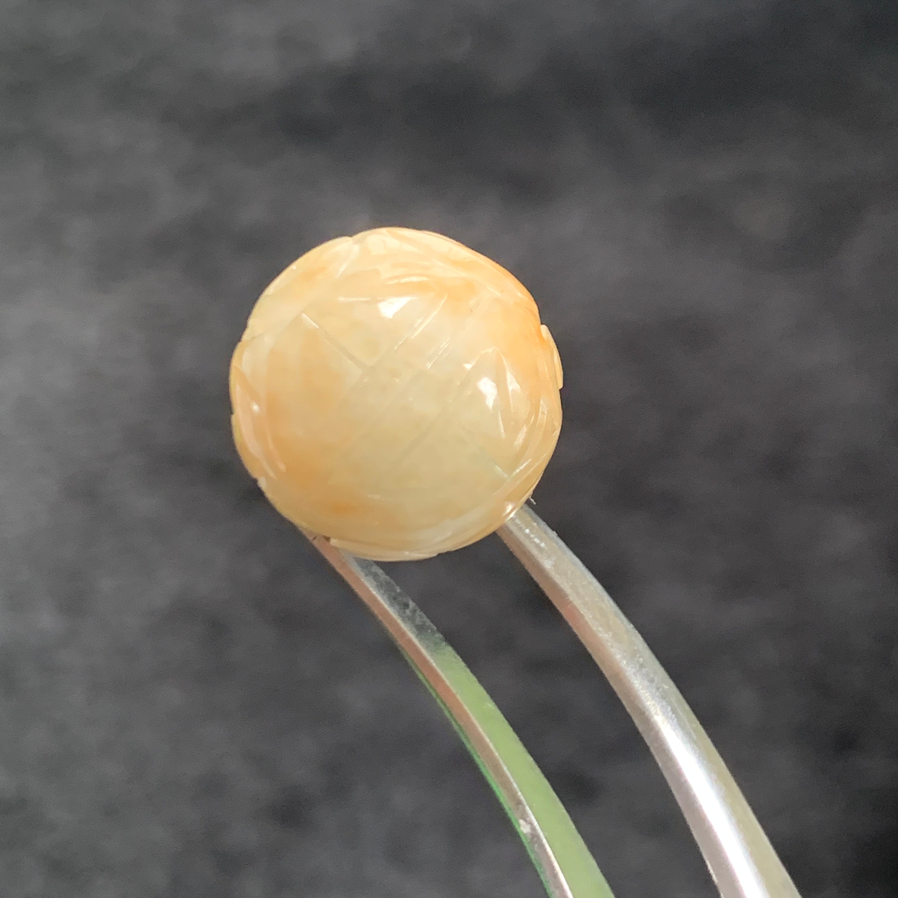 彫刻　天然本翡翠3点おまとめ250ct ジェイダイト 彫刻 天然本翡翠3点おまとめ250ct ジェイダイト 翡翠 ヒスイ ジェイ