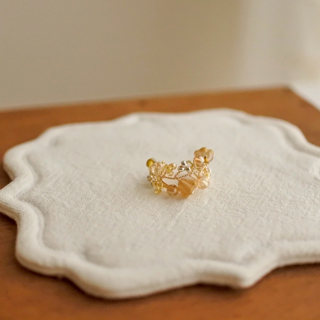 3,4月限定カラー 「シャンパンゴールドシリーズ」 結わい(小)イヤカフ