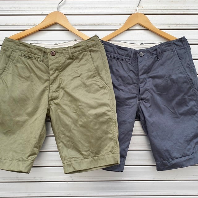 WAREHOUSE “Lot 1204 CHINO SHORTS ウエポン” グリーン、ブルーグレー