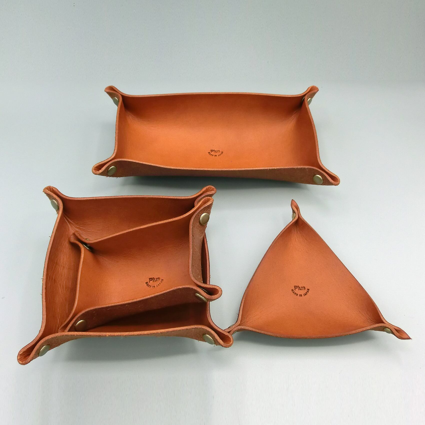 レザートレー ロング プラスレザー | プラスレザー