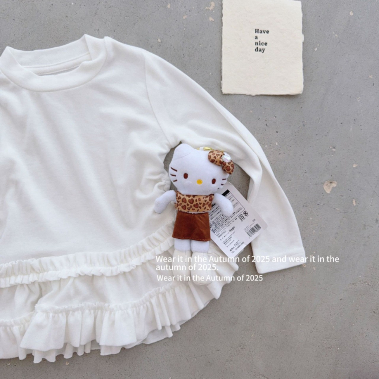 秋着回しフリルデザインＴシャツ