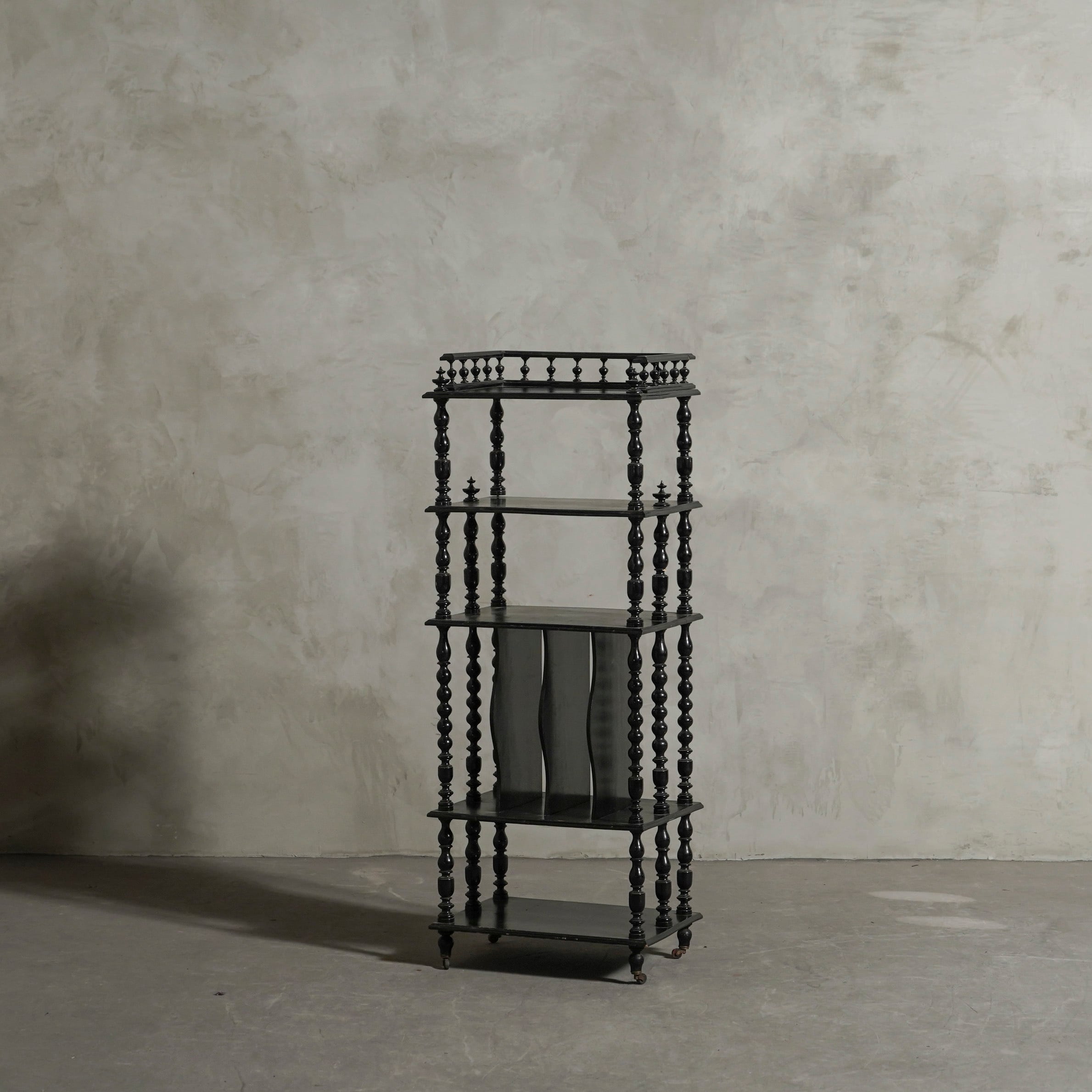 シェルフ/ナポレオン3世様式/ミュージックシェルフ/フレンチアンティーク/楽譜台/漆黒ペイント