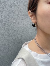 カラーエナメルピアス