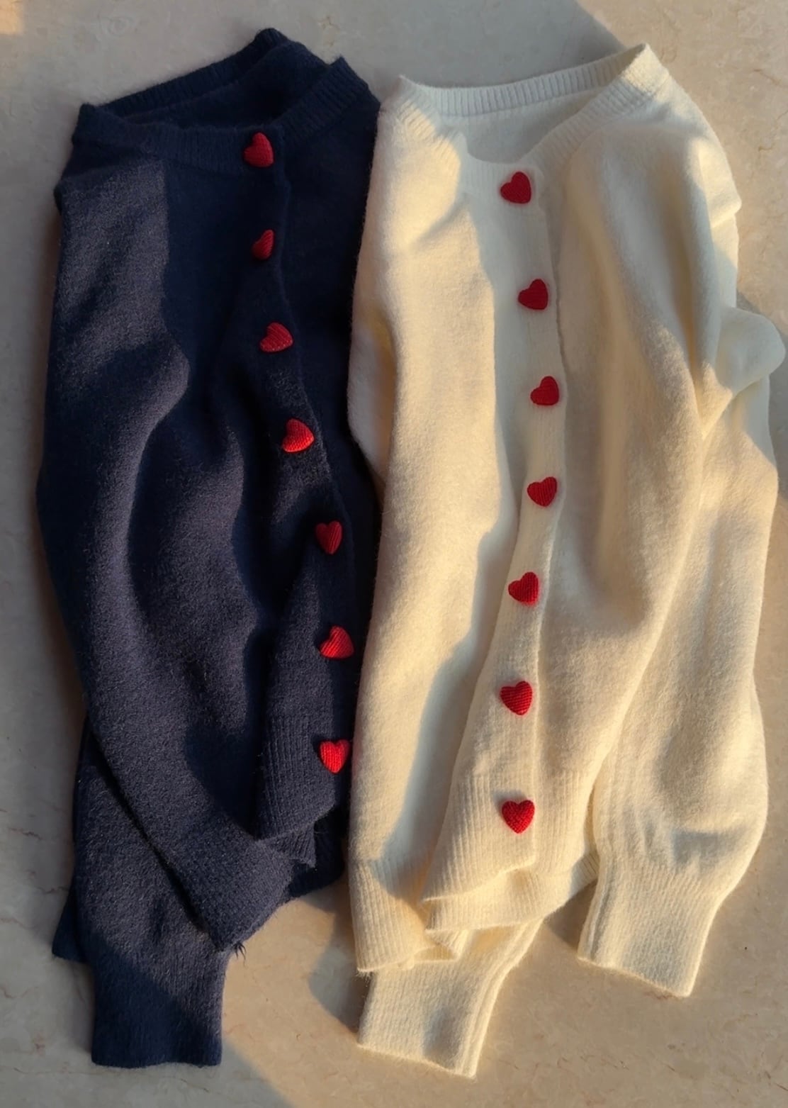 (再入荷)ハートボタンニットカーディガン