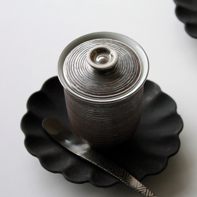 千筋錆銀巻き　小吸碗