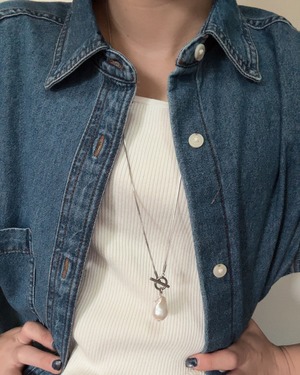Streak necklace
