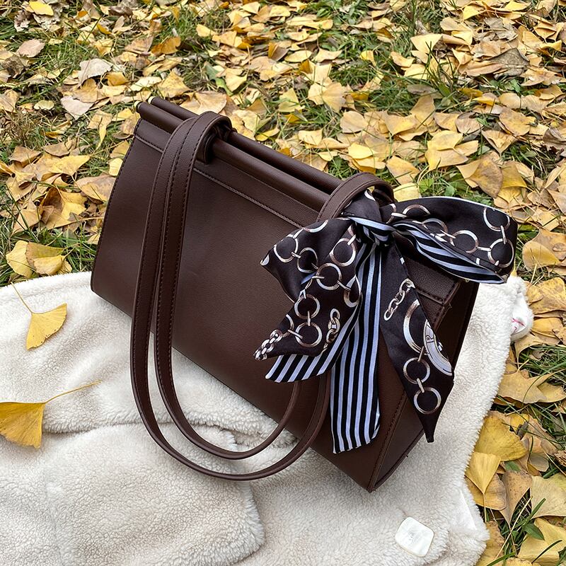 スタンダードオータムウィンターショルダーバッグレッド レトロ 秋物 冬物 トートバッグ Tiancai_Wing_Bag90044797782