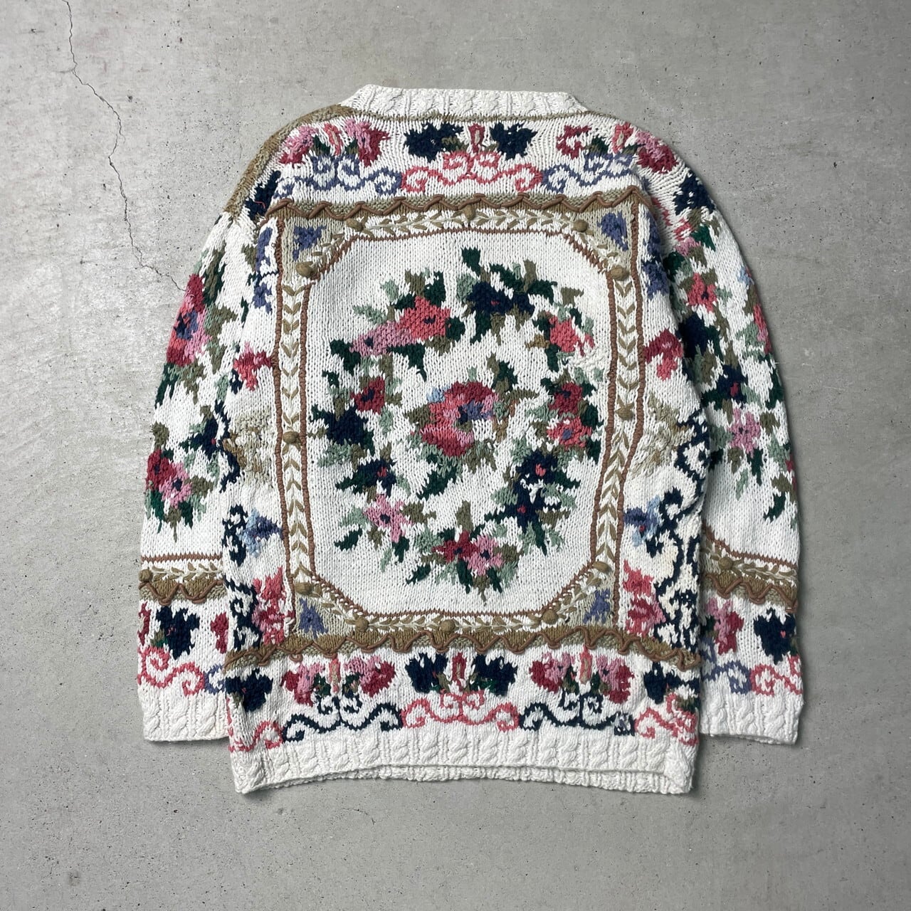 古着 ビンテージ 80s ハンドメイド 景色 刺繍 ピンク ニット セーター希少 イングランド製 風景画風 モヘアニット デザインセーター - 古着屋