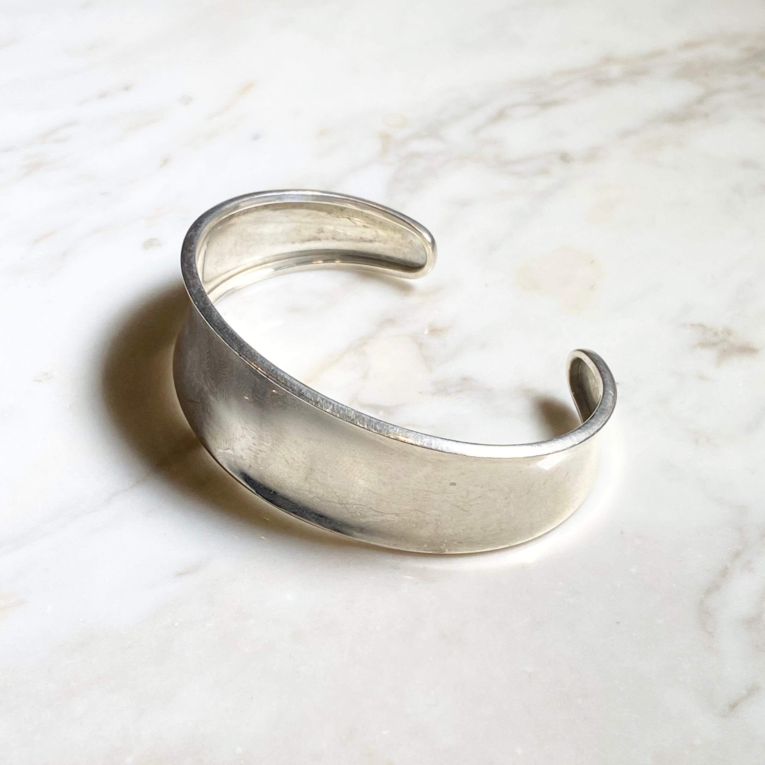 vintage silver wide cuff bangle | NOIR ONLINE
