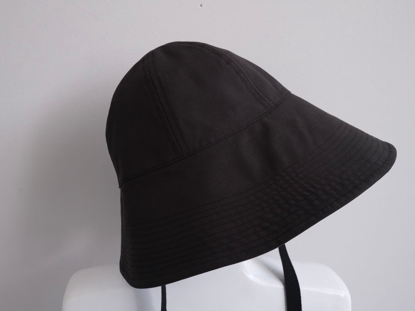 TENNE HANDCRAFTED MODERN 