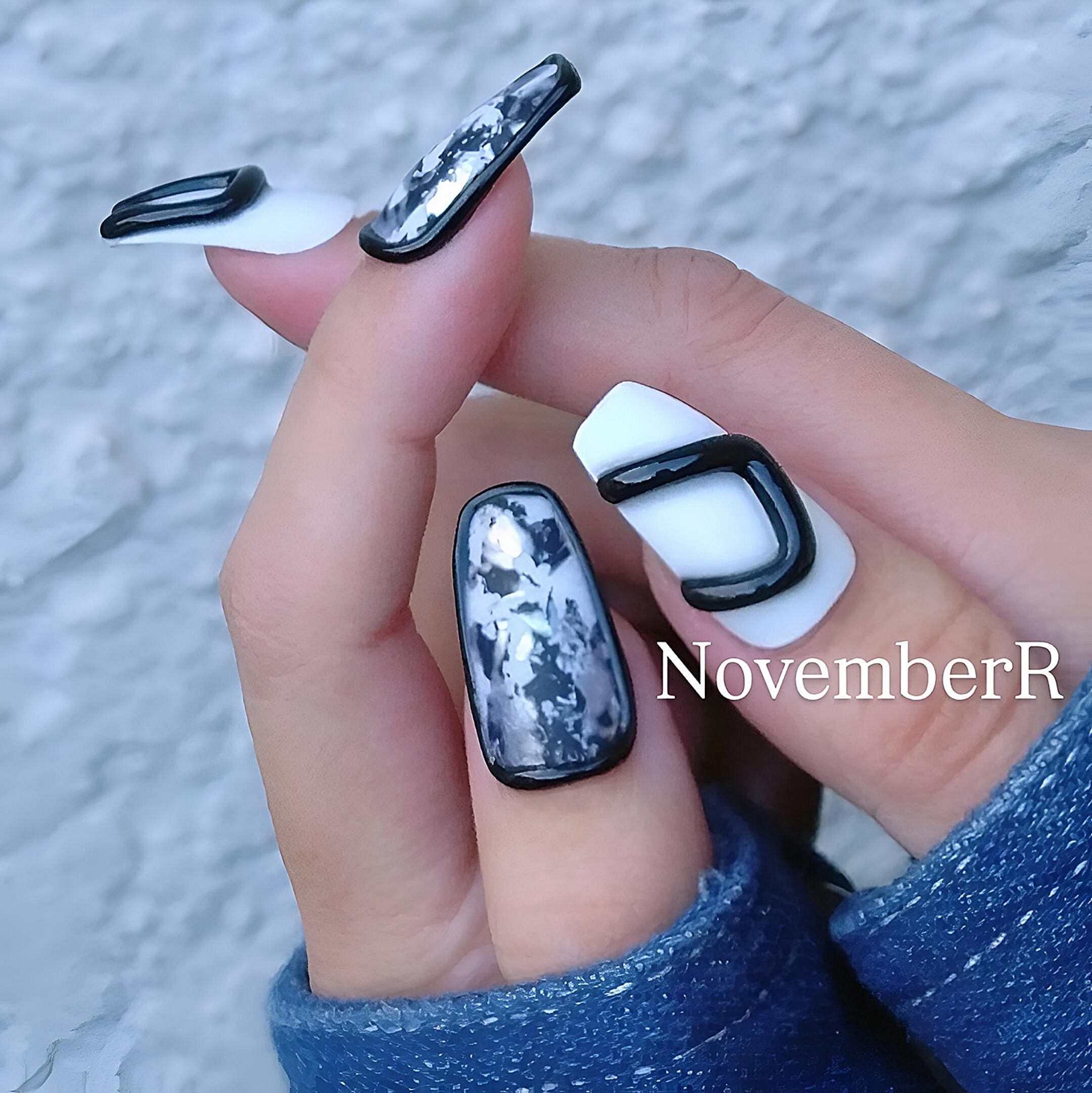 LA703☆モード系マットネイルチップ | NovemberR 〰️ネイルチップ販売〰️