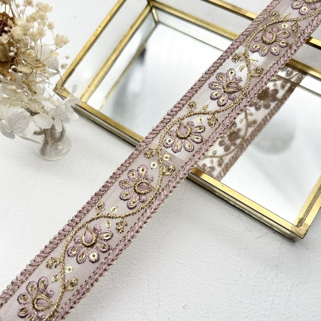 1ロール　ウェーブフィズ　[グレープ]インド刺繍リボン  　2684-1R