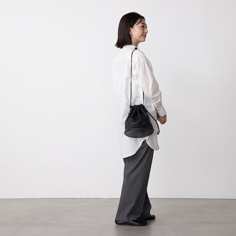 ドローストリングバッグ M（ drawstring M BLK / C0125DN ) | dono