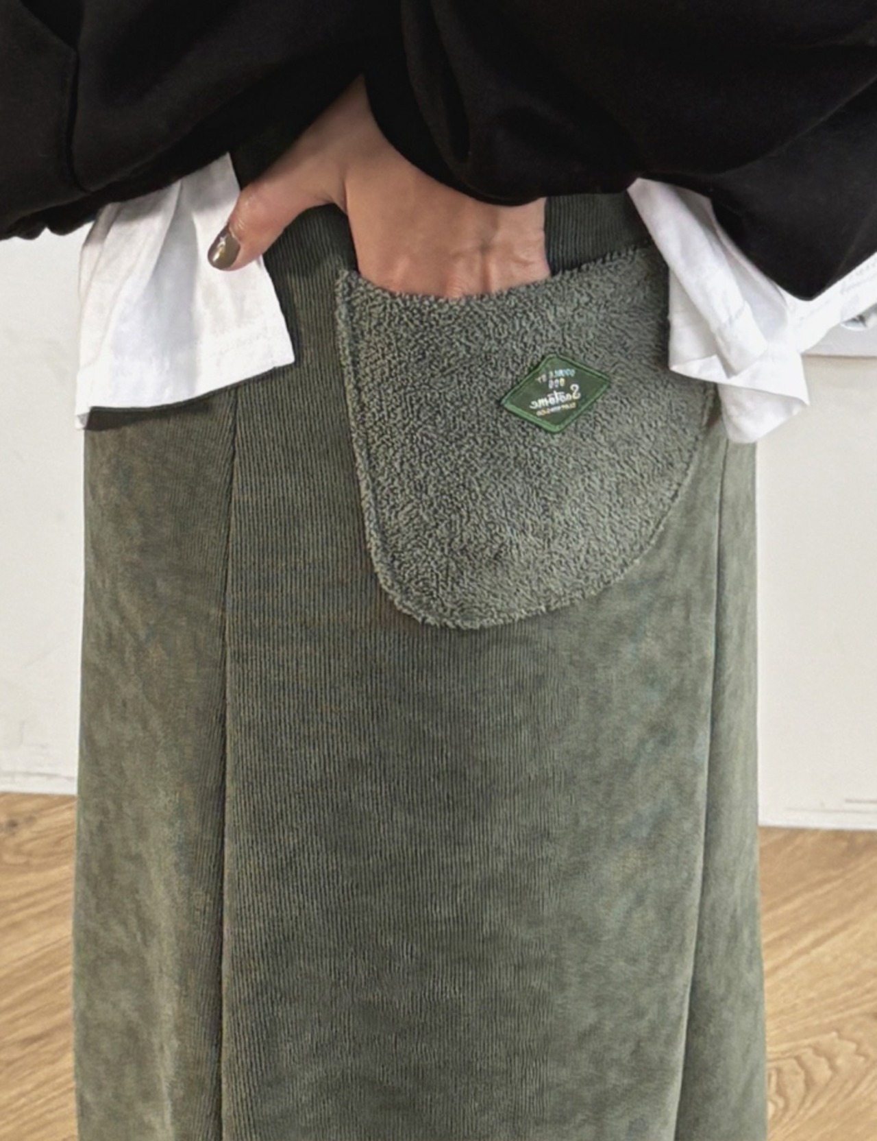 【新作５％OFF・3日間】裏起毛・Semi A-line corduroy Skirt_3colors