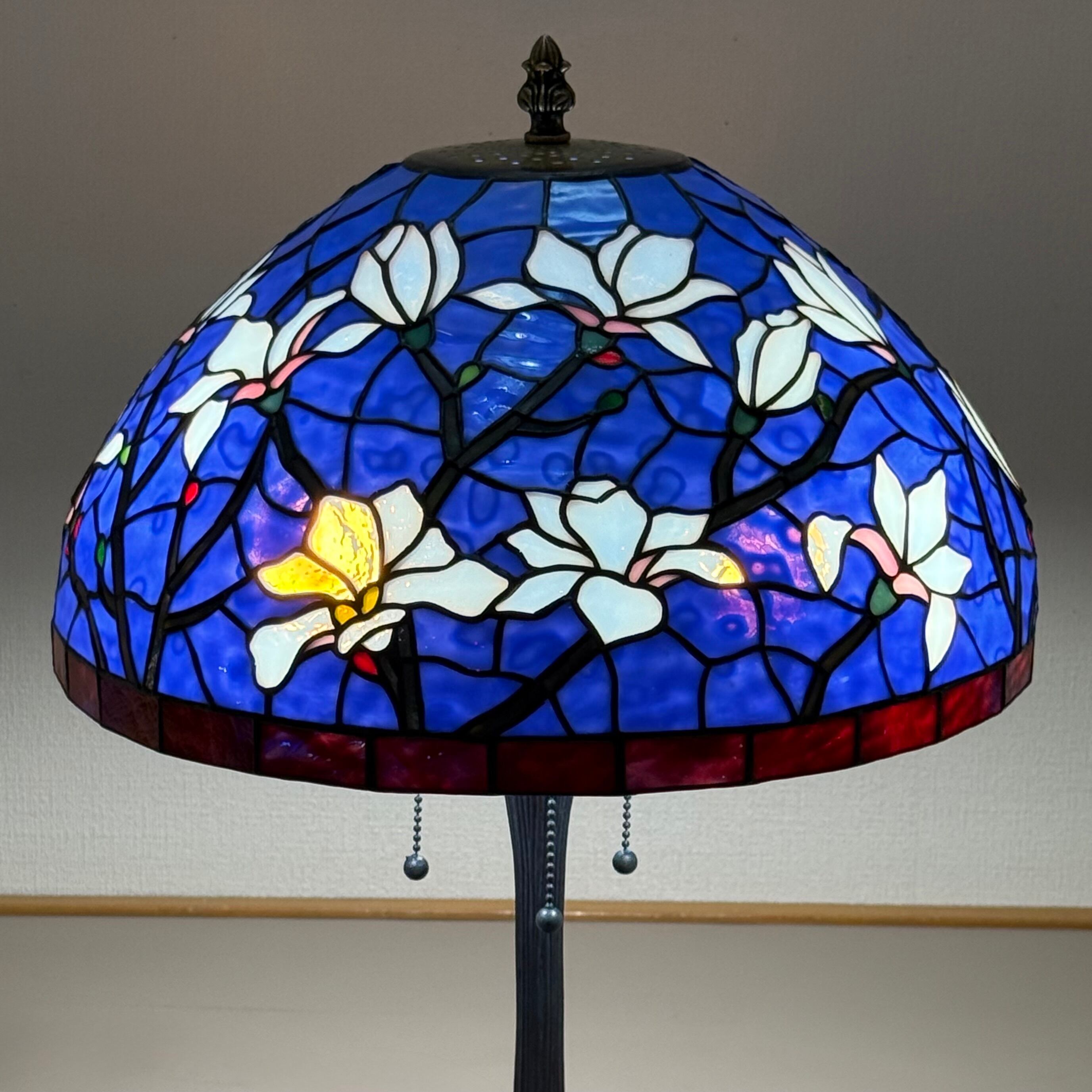 ランプ「木蓮（Ⅱ）」 | 川島政則ステンドグラス工房