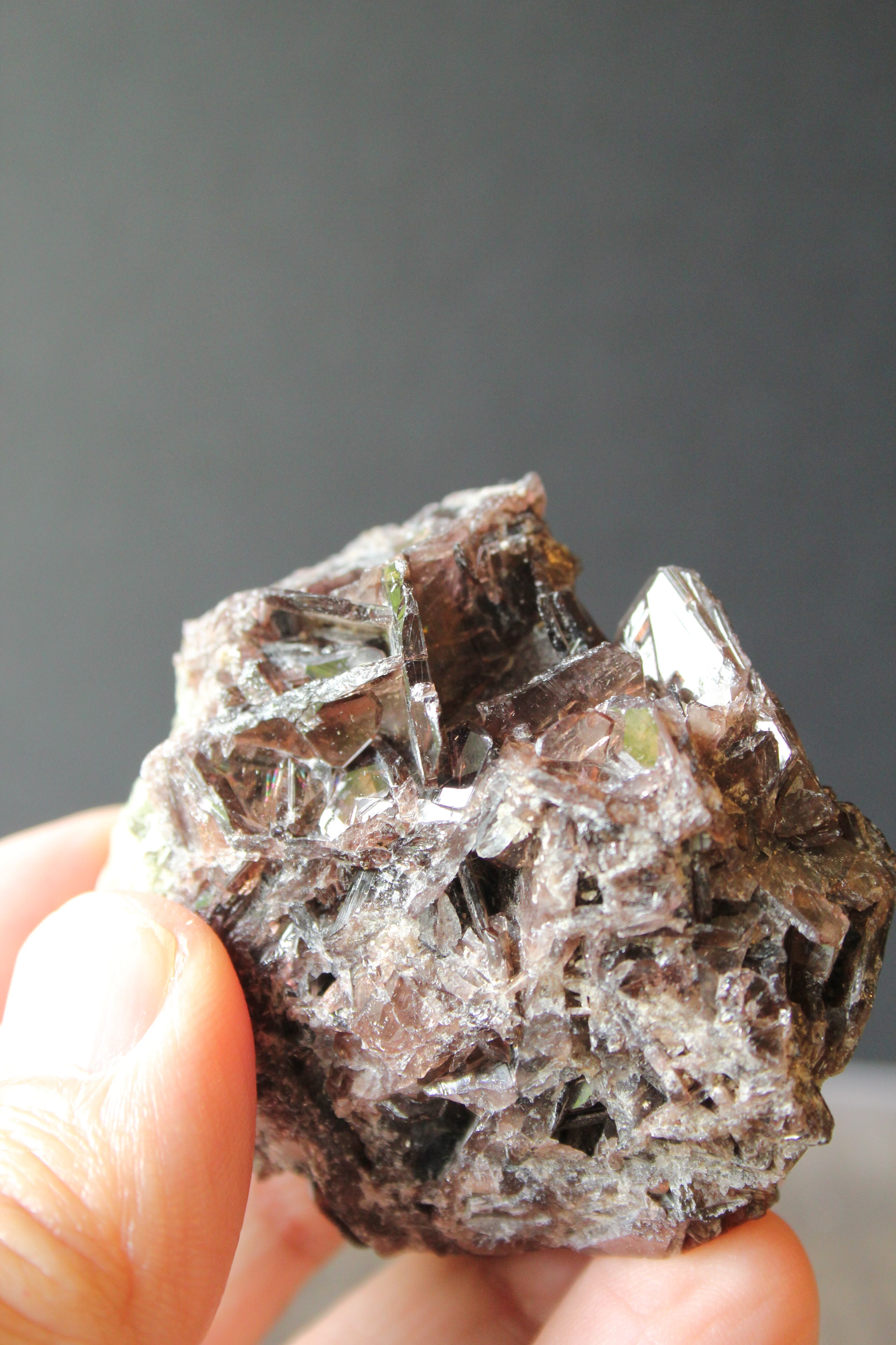 美品✨アキシナイトクラスター アキシナイト(宝石名アキシナイト)パキスタン産 0.69ct 識別済