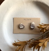 【信楽焼】陶器 粉引 仲良し兄弟 ピアス イヤリング 伝統工芸 シンプル ノンホール 樹脂ピアス サージカルステンレス316L 北欧 大人可愛い *秋冬コーデ* 男の子 女の子