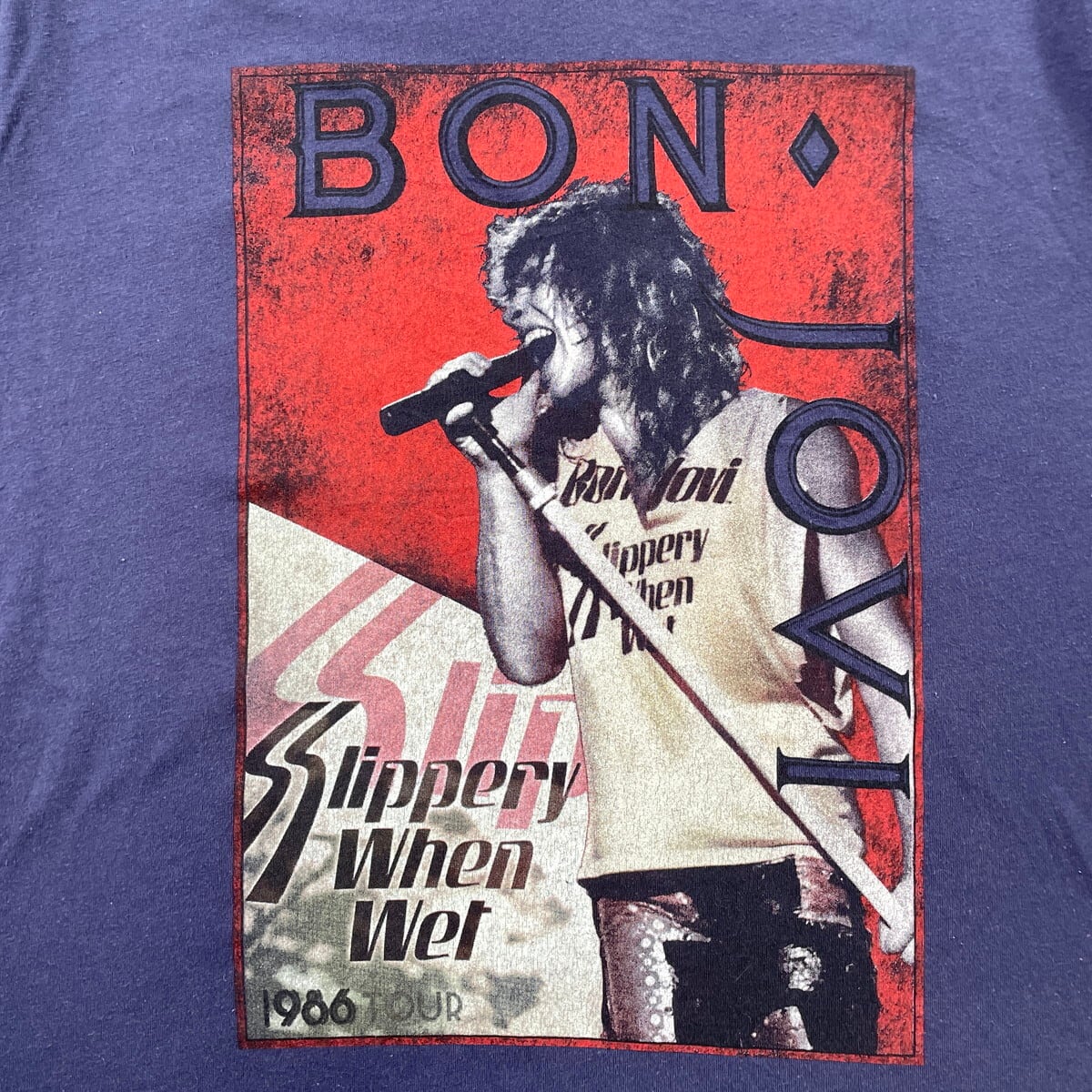 BON JOVI ボンジョビ バンドTシャツ メンズM 古着 バンT 紺色【Tシャツ