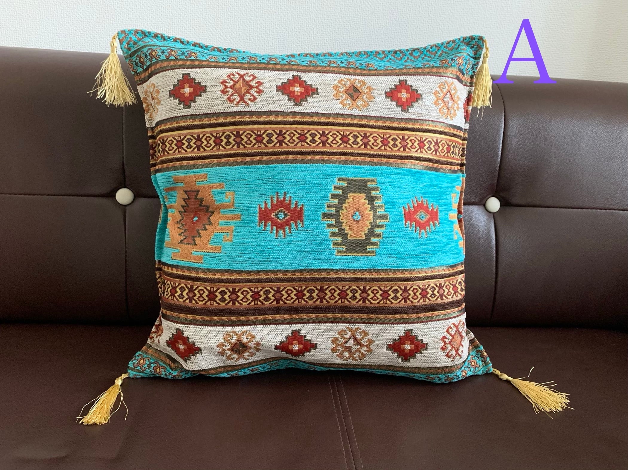 トルコタッセル付きシェニールクッションカバー