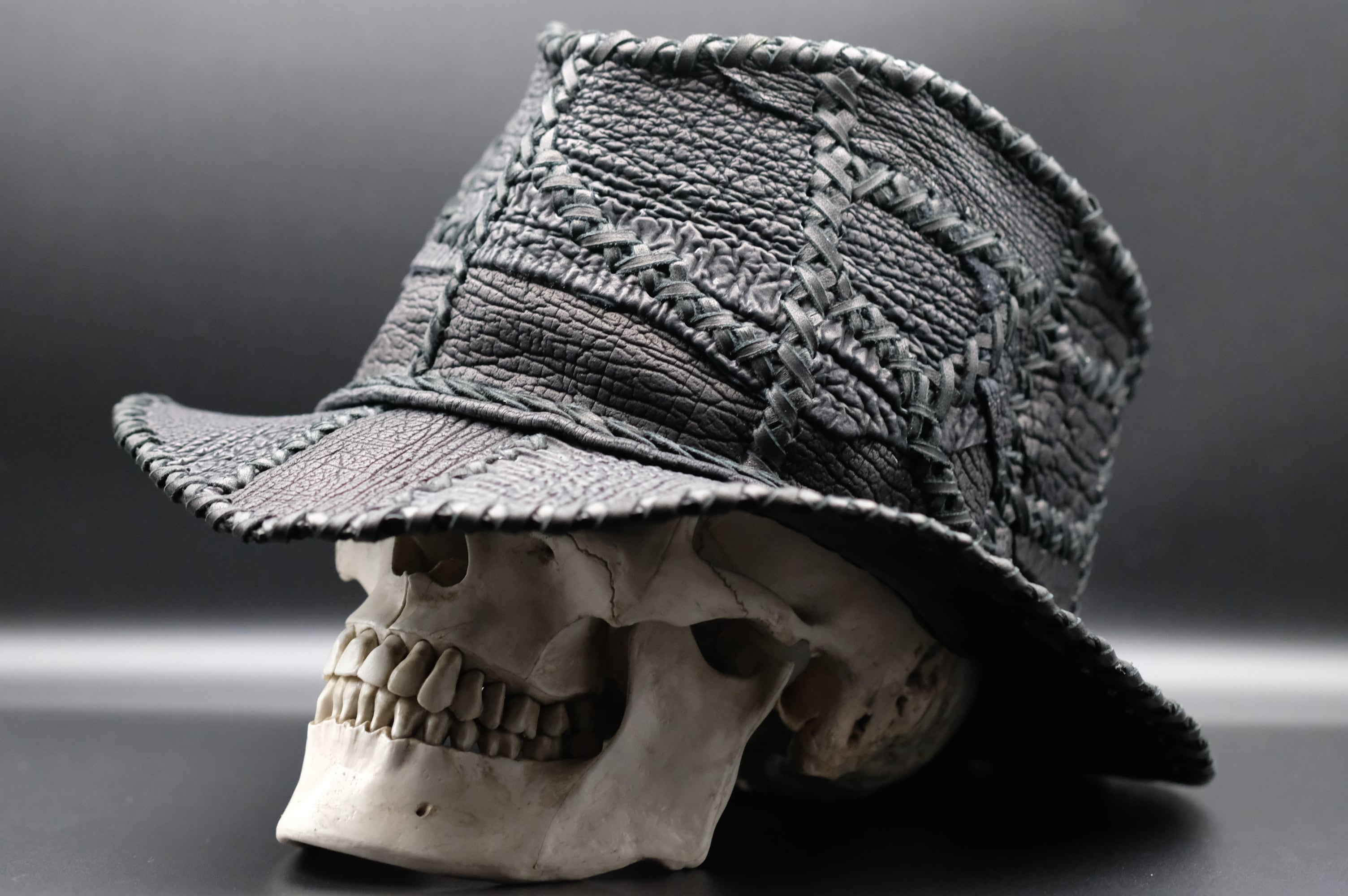 HAT・CASKET | Bobby Art Leather Web Shop