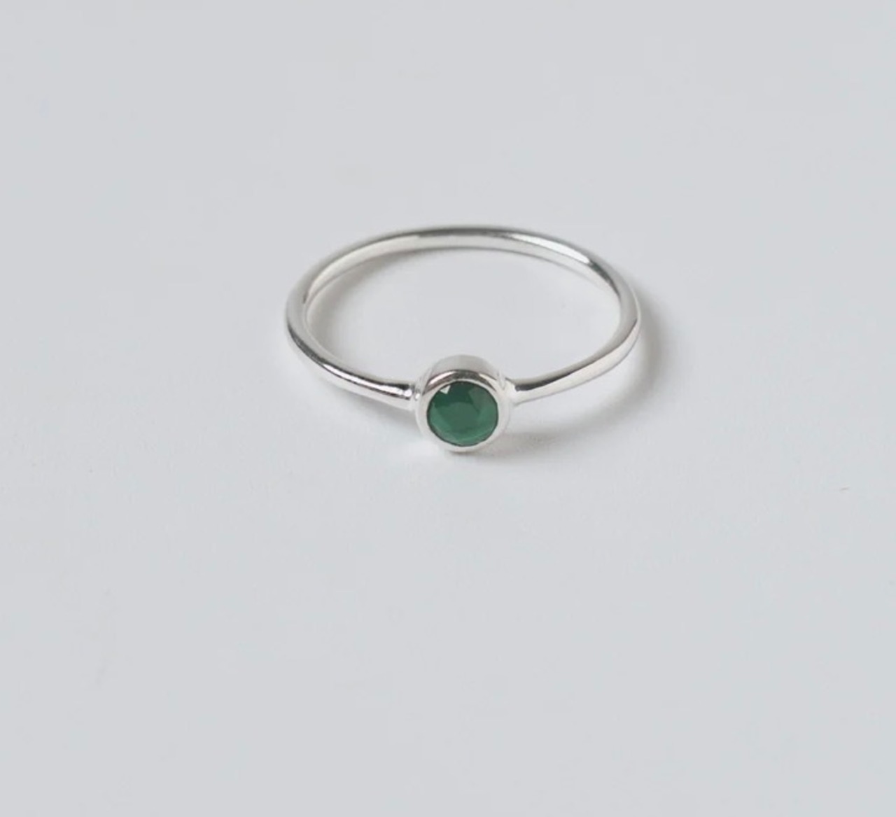 r081 SMALL MALACHITE RING