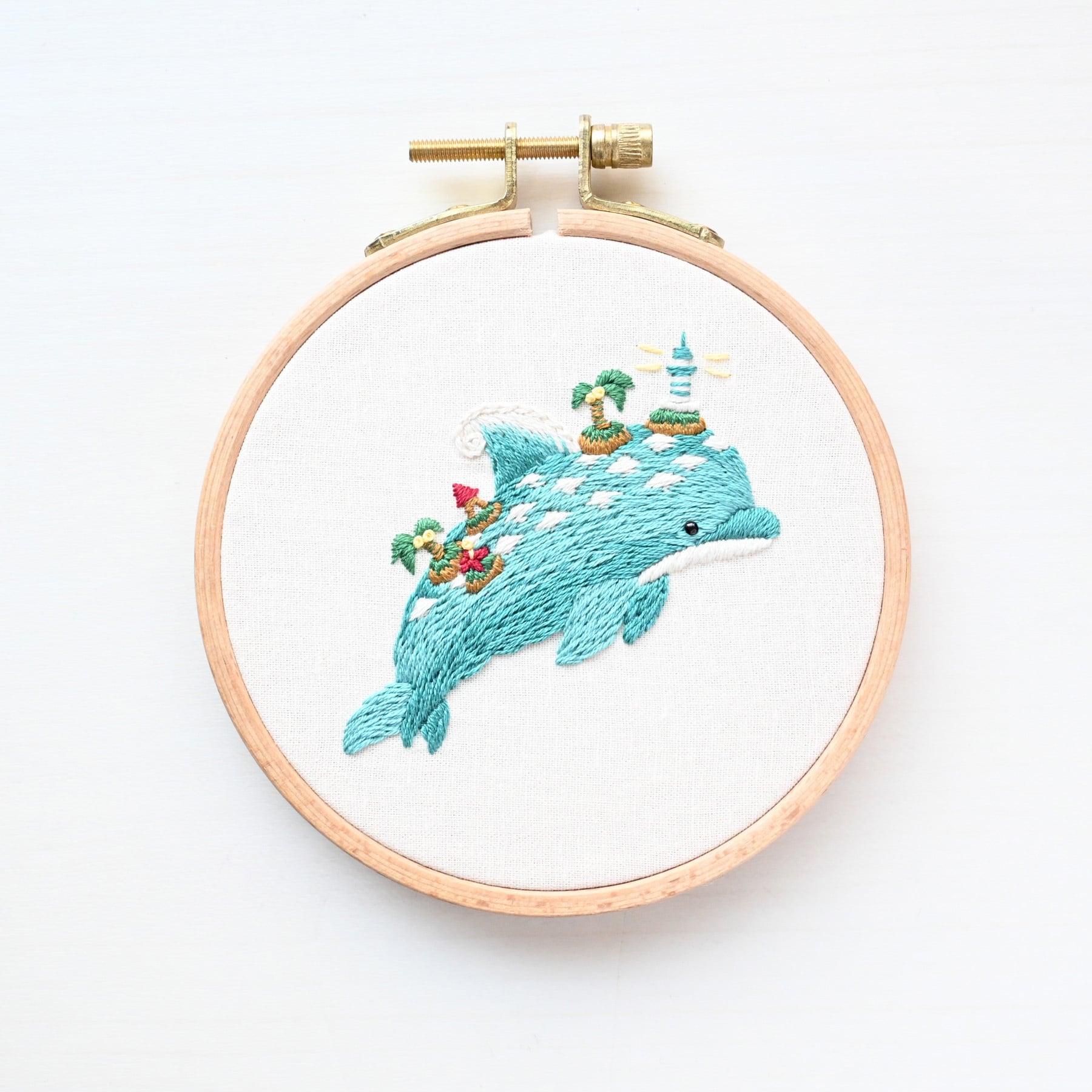 刺繍キット「南の島イルカ」《空想街雑貨店》 | 空想街雑貨店