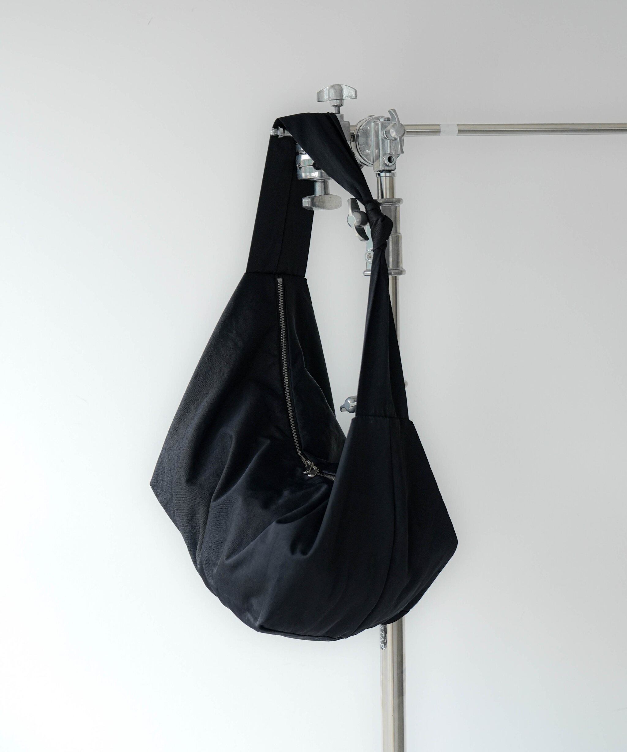 CTHY／BIG HALF MOON SHOULDER BAG 【公式通販】