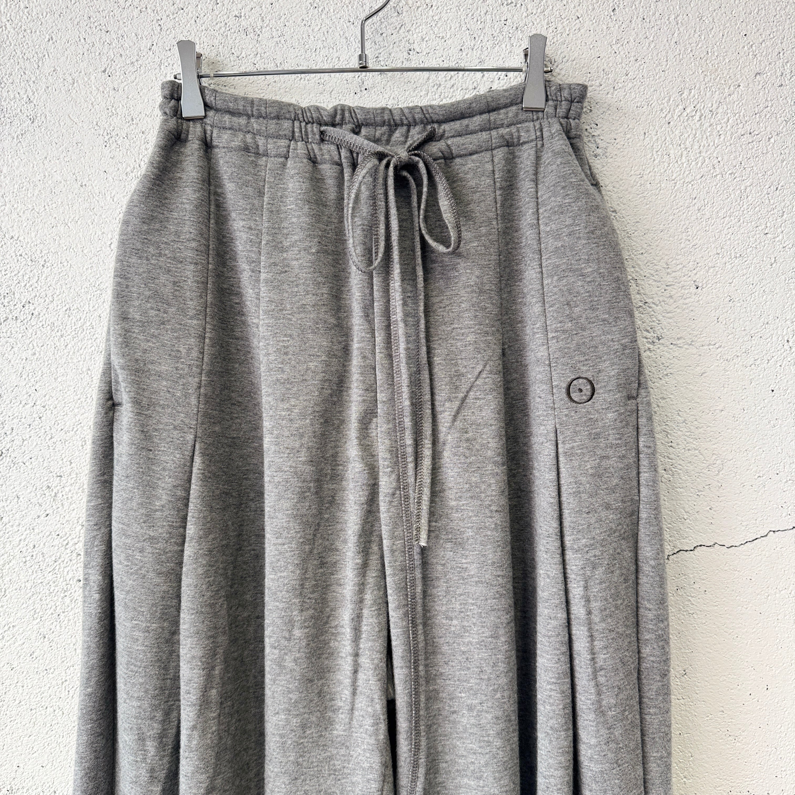 SHINYAKOZUKA / ORDINARY HOME BAGGY(ISSUE #8) / CHARCOAL | ふぁいん