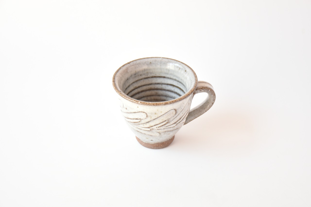 小代瑞穂窯 / 福田るい : しのぎマグカップ 白 草紋しのぎ