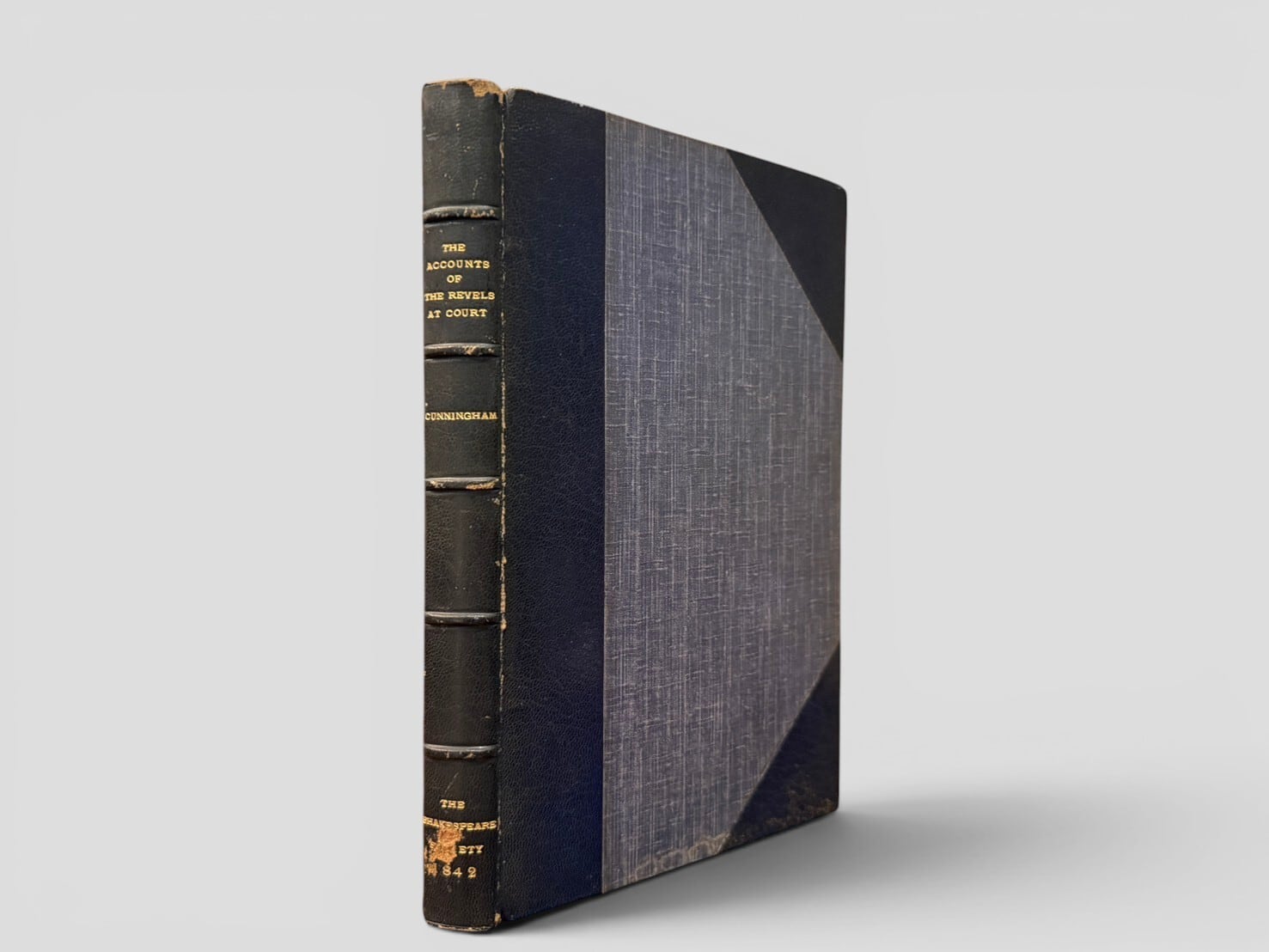 【SH123】【FIRST EDITION】Extracts from the Accounts of the Revels at Court, in the Reigns of Queen Elizabeth and King James I: From the Original Office Books of the Masters and Yeomen(1842) /Peter Cunningham