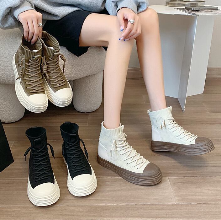 スニーカー レディース 厚底スニーカー 厚底シューズ 歩きやすい 疲れにくい 美脚 軽量 かわいい カジュアル 大人可愛い 個性的 カワイイ 可愛い シンプル おしゃれ かっこいい ラフ キュート ガーリー 春 夏 秋 冬 オールシーズン 通学 学生 お出かけ デート 女子会 休日 アウトドア 旅行 デイリー 普段使い 韓国 ファッション コーデ 高見え モテ ウォーキング 22.5cm 23.0cm 23.5cm 24.0cm 24.5cm 25.0cm ブラック アイボリー 送料無料