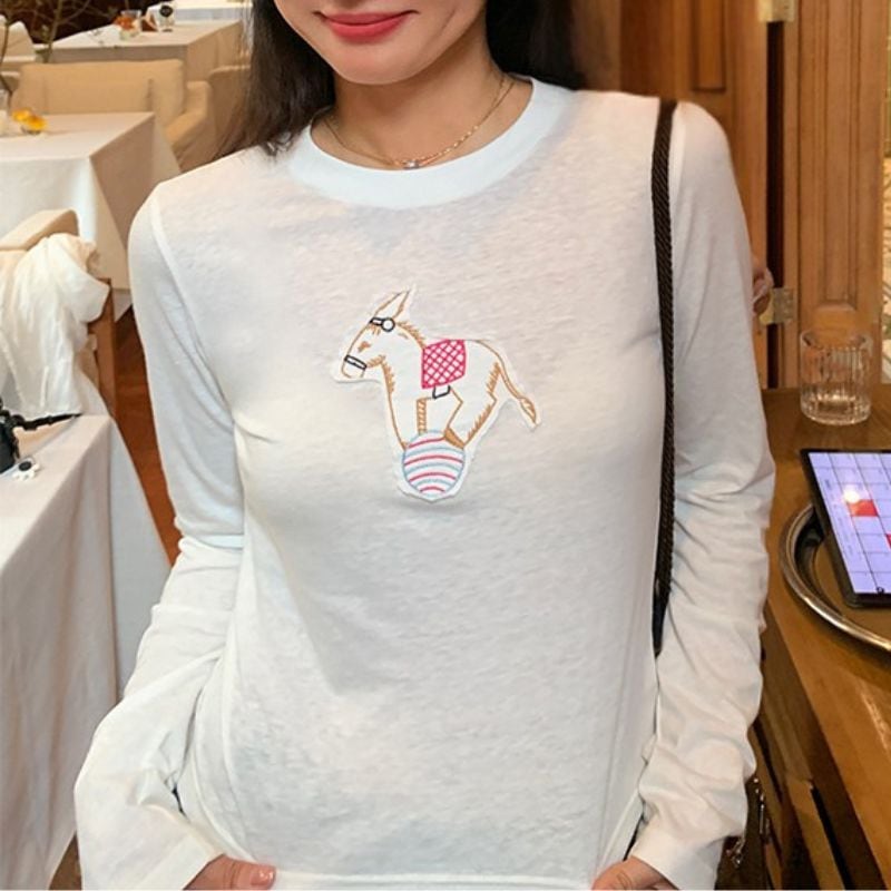 Embroidered long sleeve top 00599