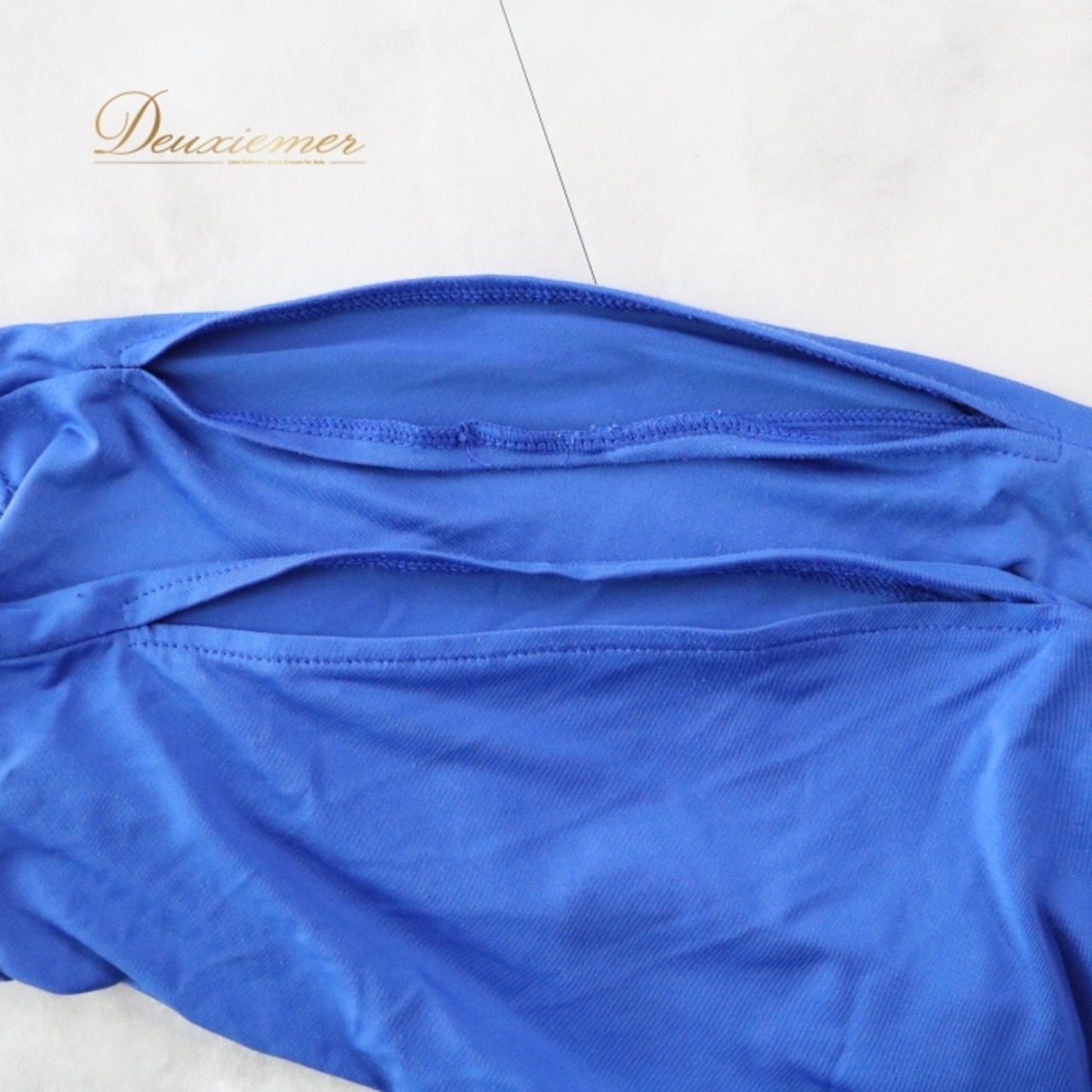 社交ダンス 衣装 トップス ブラウス ブルー系 チャコットロイヤルダンス Chacott ROYAL DANCE レッスン 練習 青 スリット袖 ビジュー リボン ドルマンスリーブ 大人っぽい 上品 おしゃれ フレア かわいい 華やか 鮮やか フェミニン お洒落 シンプル エレガント 軽やか ダンスウェア レディース スタイリッシュ