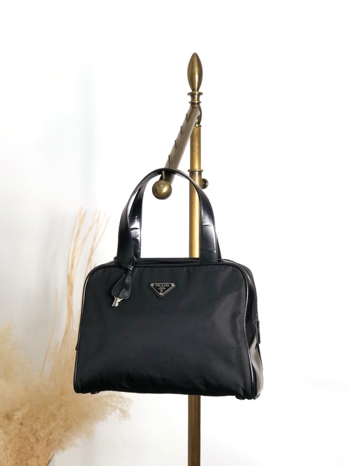 PRADA プラダ ハンドバッグ ブラック トライアングルロゴ ナイロン ミニボストン vintage ヴィンテージ オールド 3er6ru