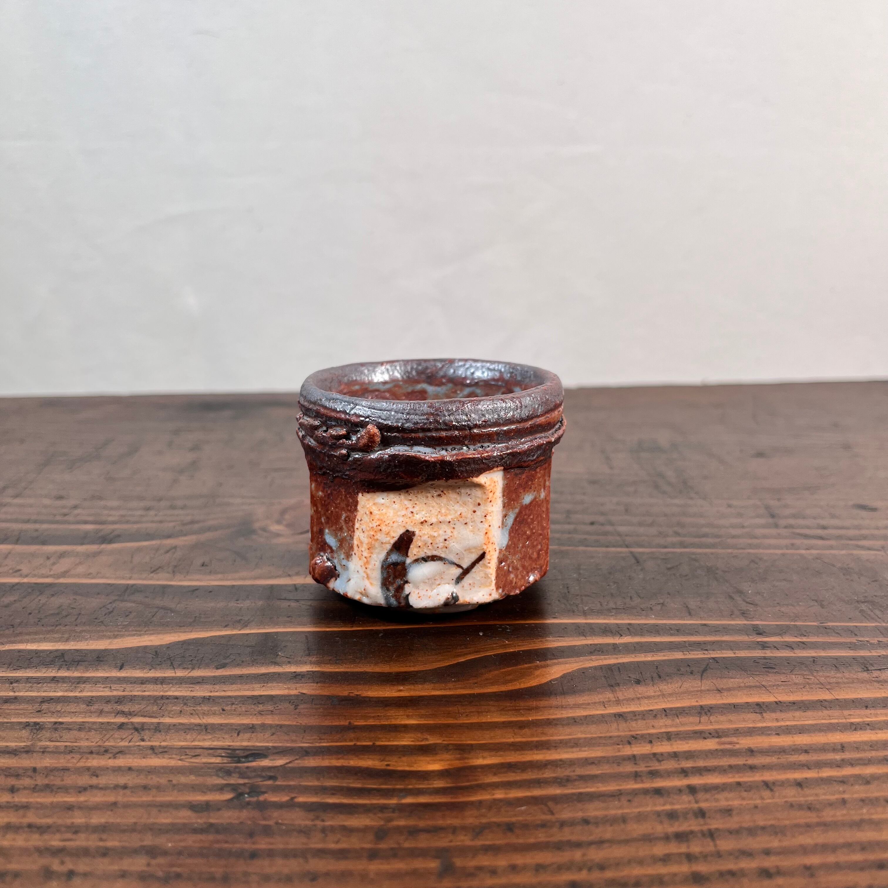 絵唐津手皿 うさぎ(工藤真人) KM-220 | うつわの店 醉器 オンライン