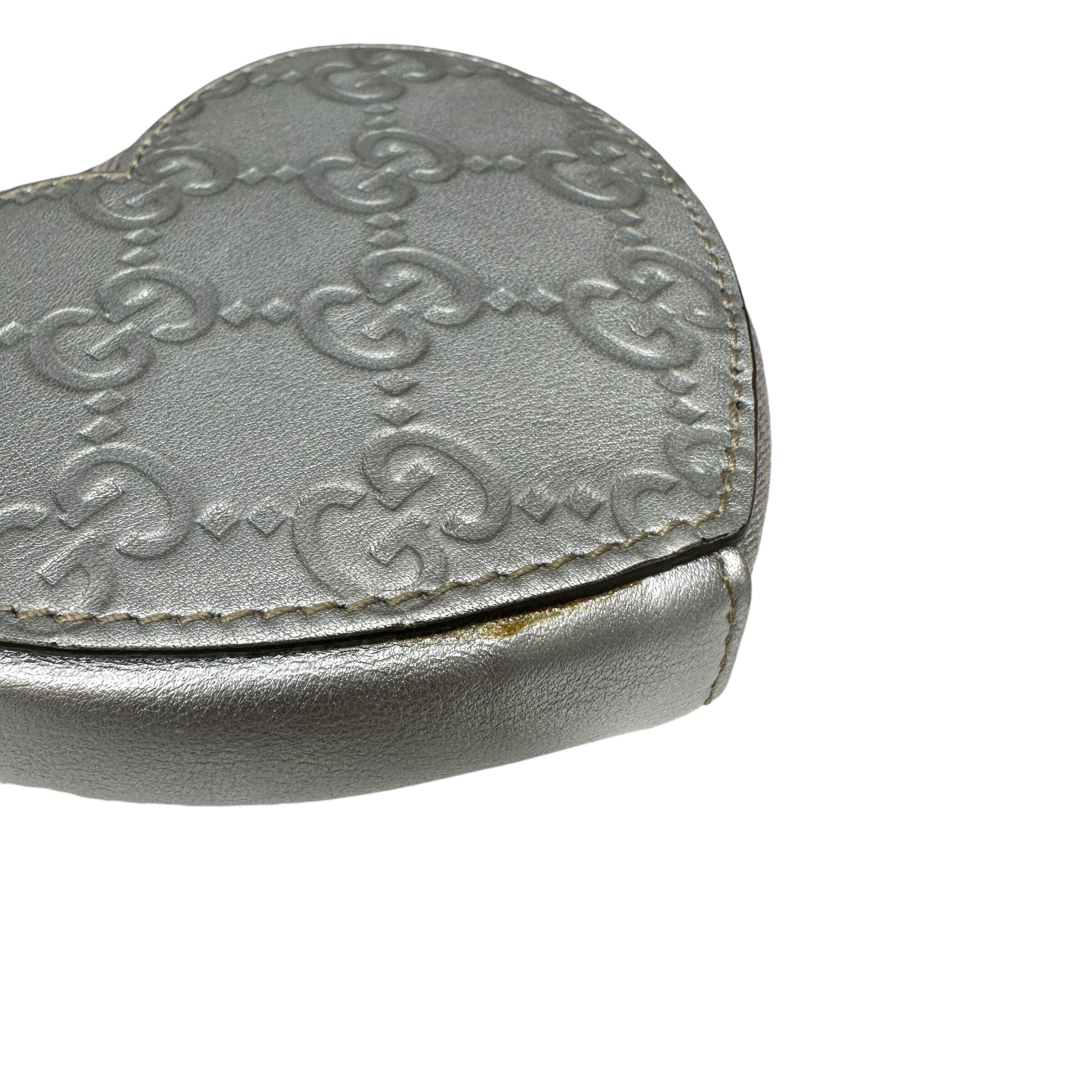中古】GUCCI グッチハートコインケースシルバー 【公式通販】