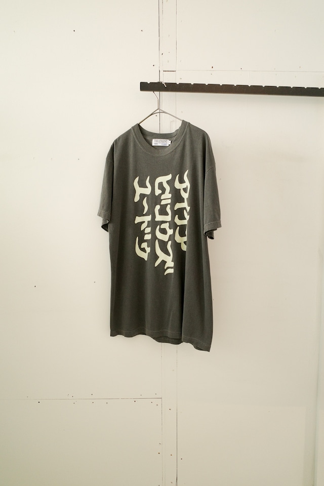 即興15周年記念T-shirt『アイケアビコウズユ〜ドゥ』(単品)