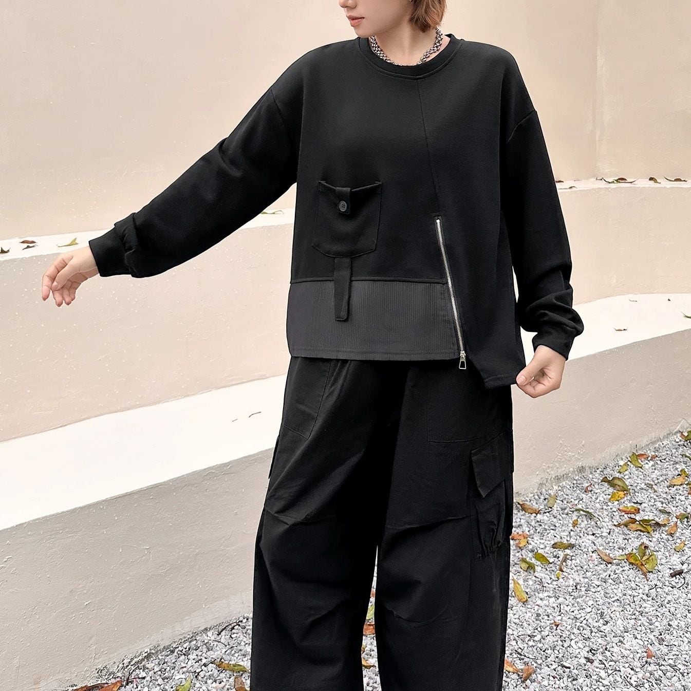 RIBBED ZIPPER PANEL LONG SLEEVE RELAXED TOP M-18245