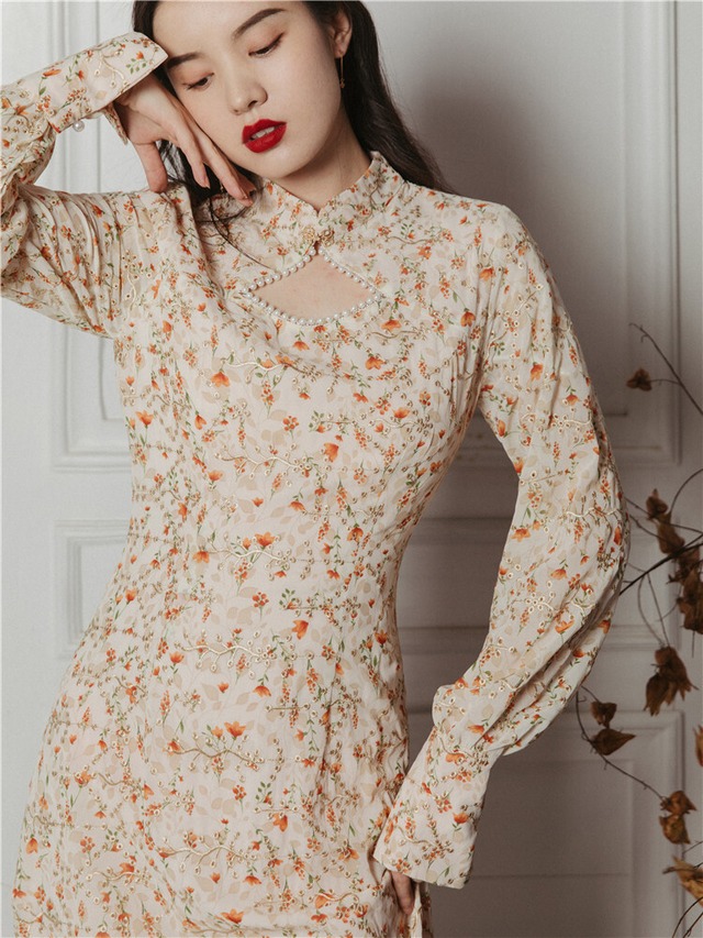フローラルワンピース ミディ丈 長袖 Glamoclassy フローラルワンピース ミディ丈 長袖 Glamoclassy