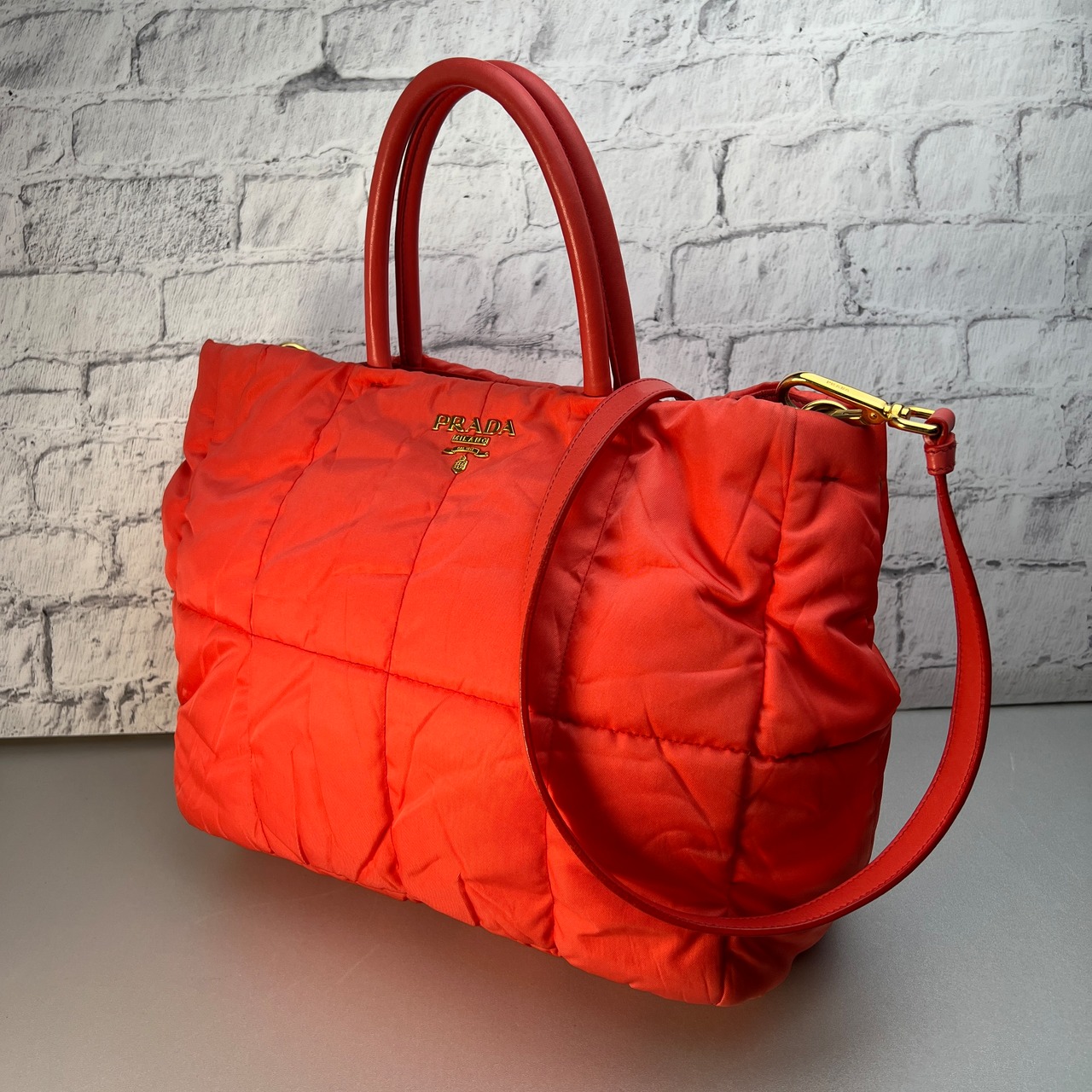 PRADA プラダ  三角プレート ２WAY ナイロン トートバッグ オレンジ A-9829